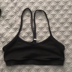 Lululemon Flow Y Nulu Bra 
Light Support